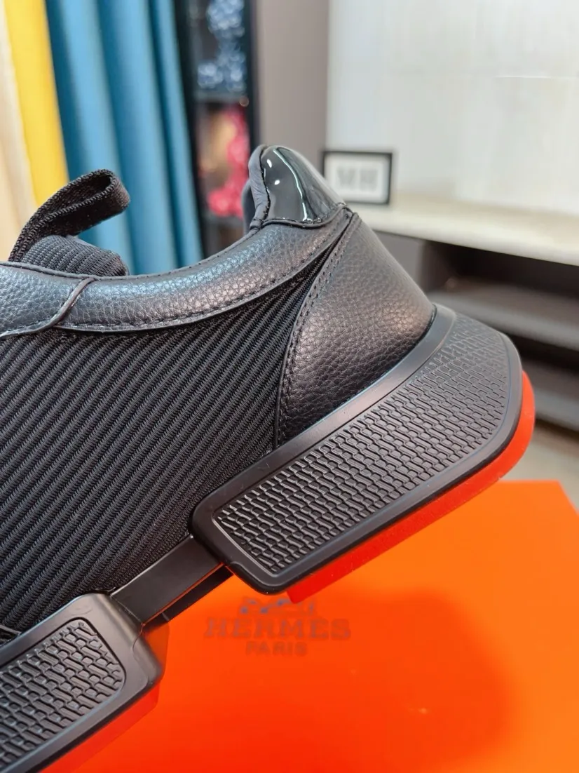 Men's shoes 💰460🌸🌸【HERMES】Hermès high-end quality original shoe upper: 🔝tumbled calfskin, suede calfskin, shoe body sewn H totem, outsole: ultra-light TPU foam·rubber; two-color molded outsole, ultra-high quality control·fine workmanship: highlighting (high-end·luxury·grade) 38-44 (45 can be customized)